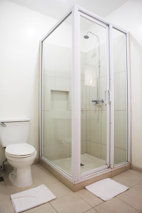 Alba Uno Hotel Cebu Екстериор снимка