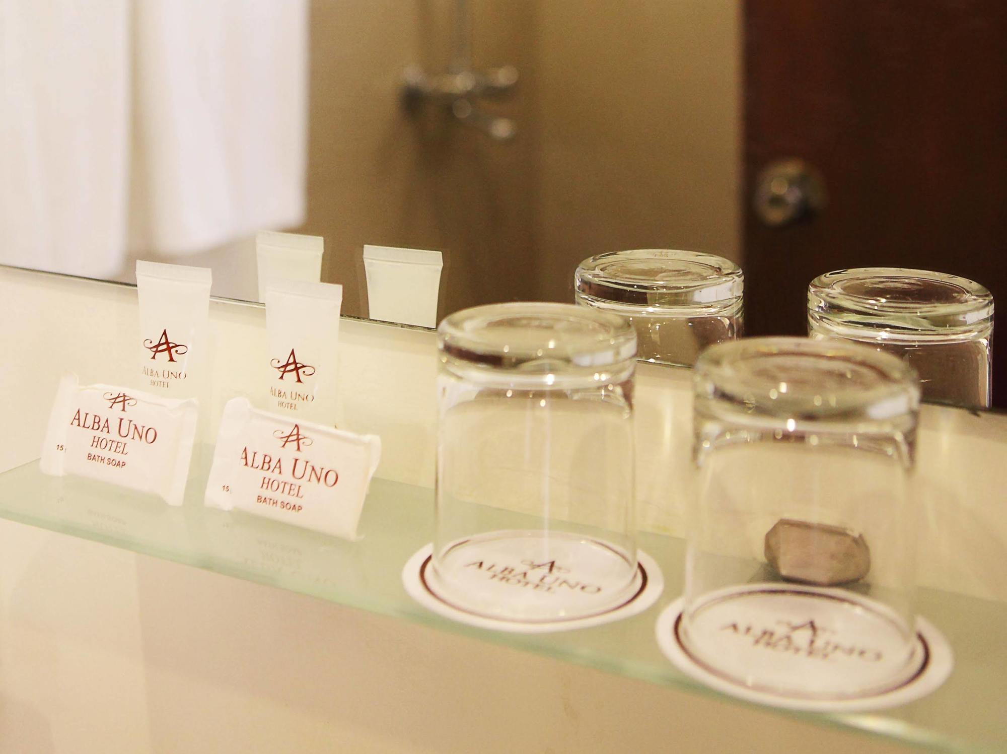 Alba Uno Hotel Cebu Екстериор снимка