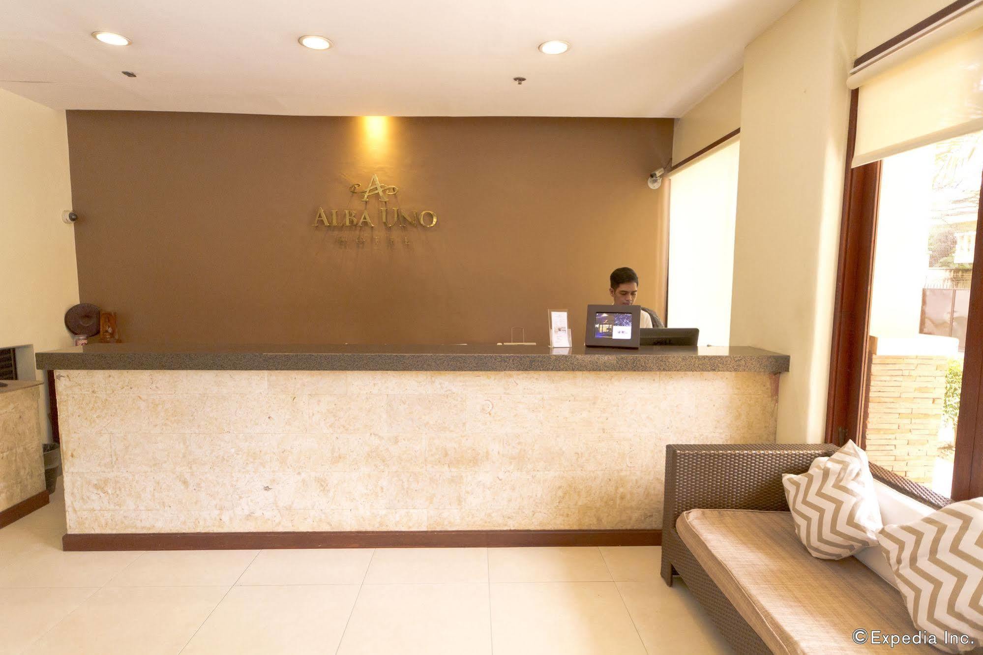 Alba Uno Hotel Cebu Екстериор снимка