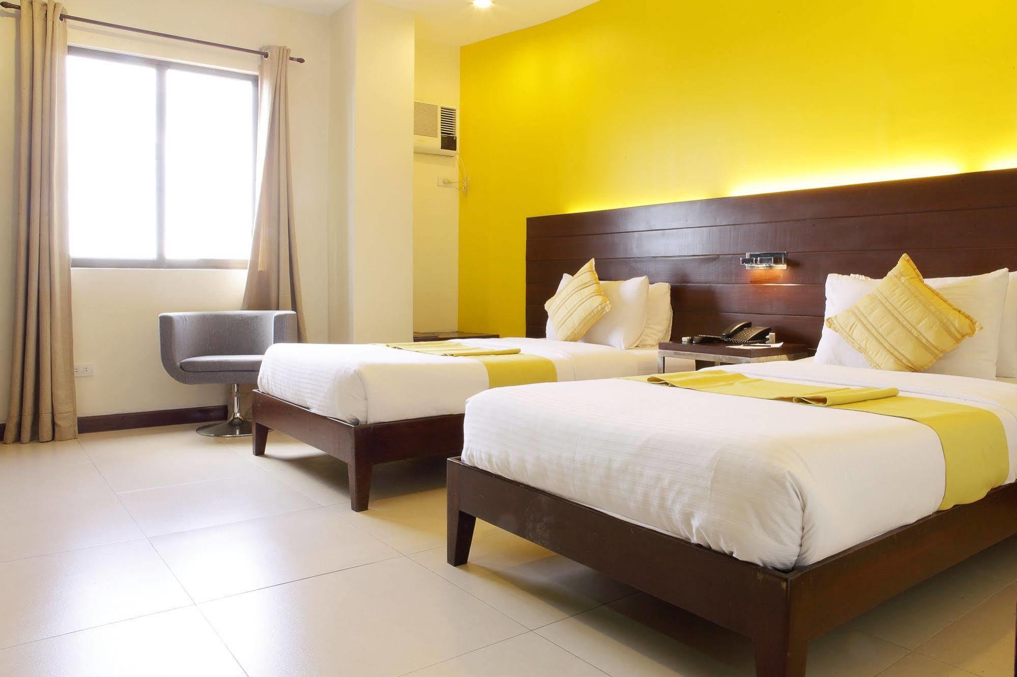 Alba Uno Hotel Cebu Екстериор снимка