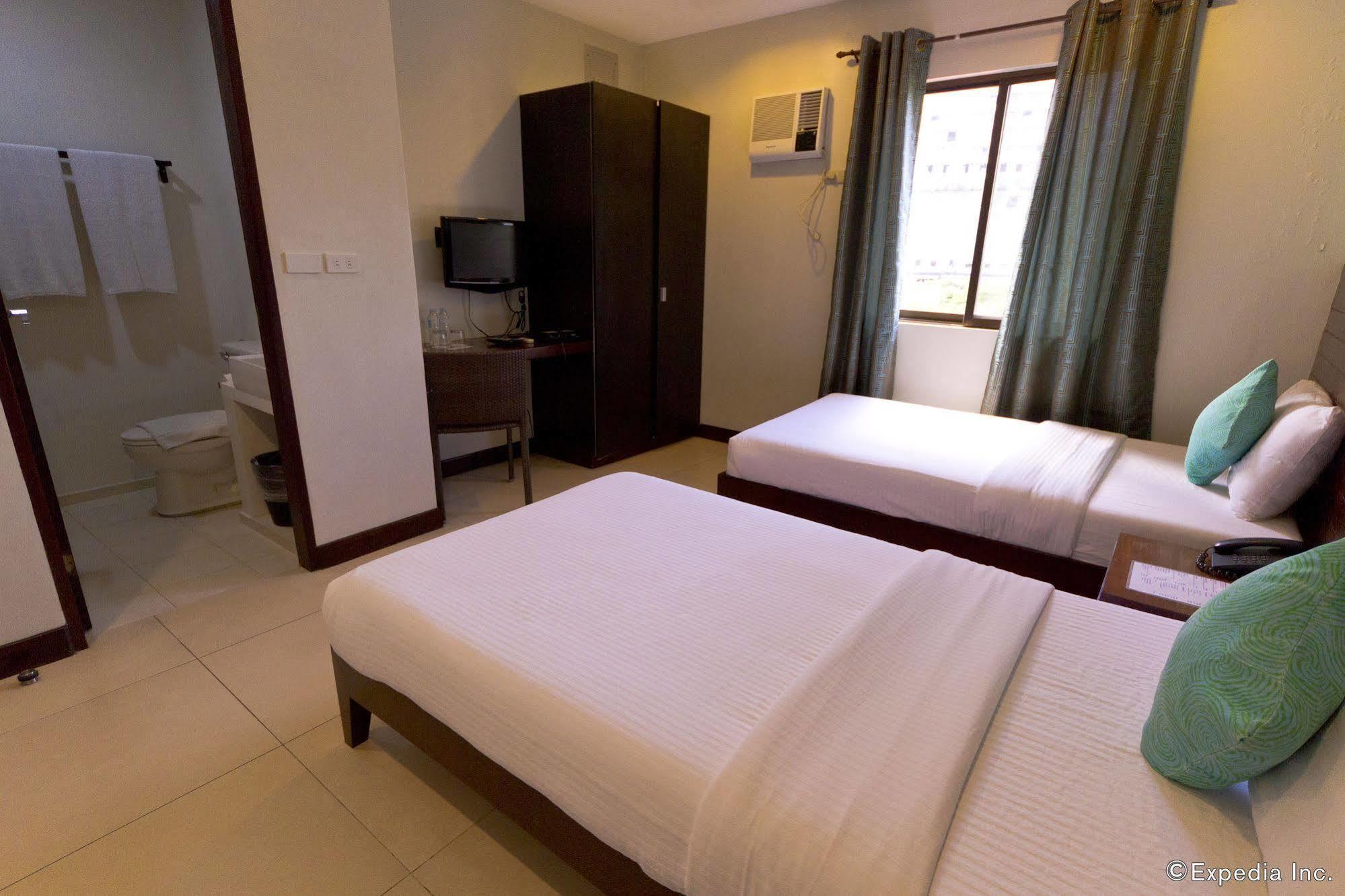 Alba Uno Hotel Cebu Екстериор снимка