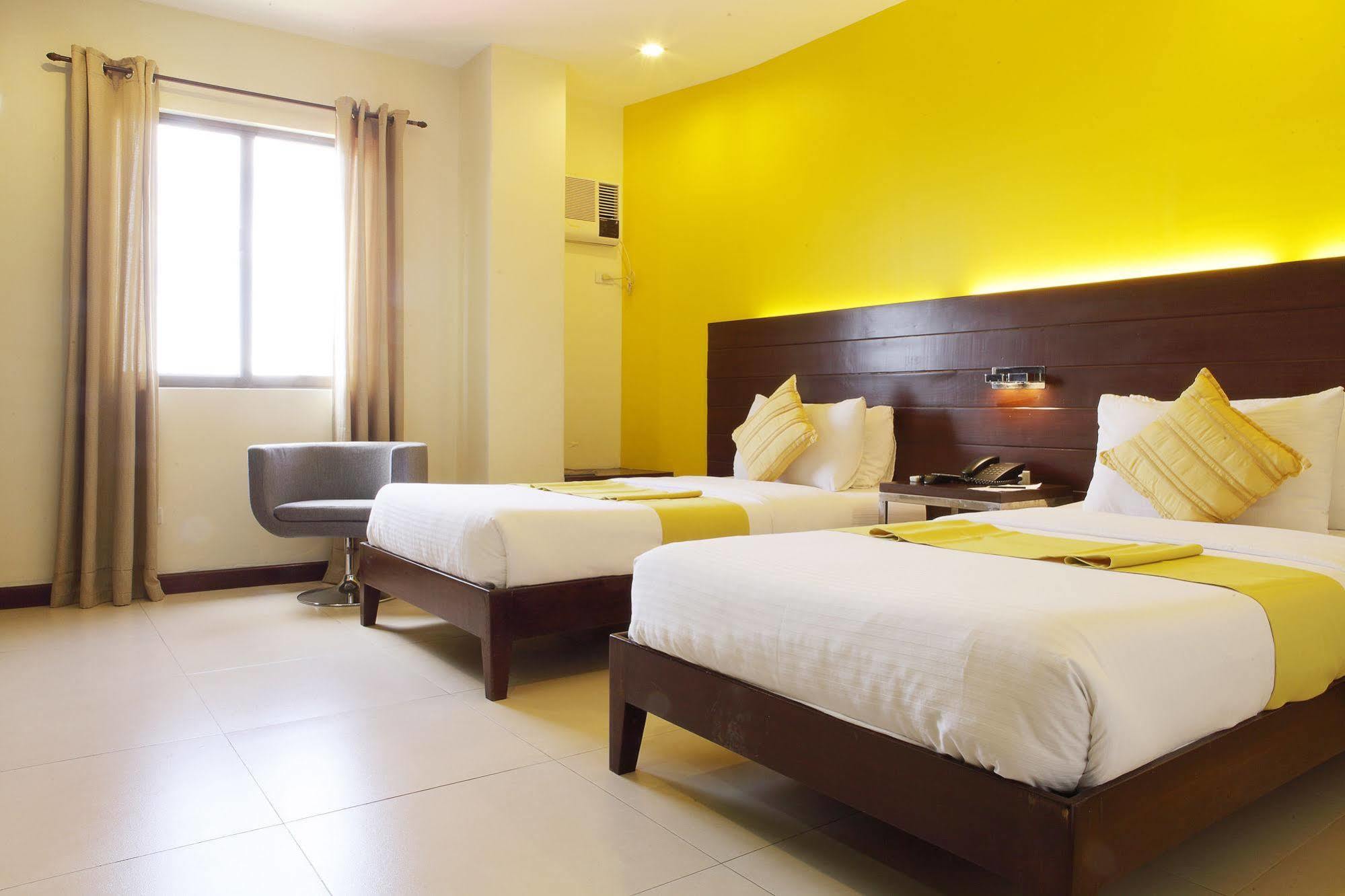 Alba Uno Hotel Cebu Екстериор снимка