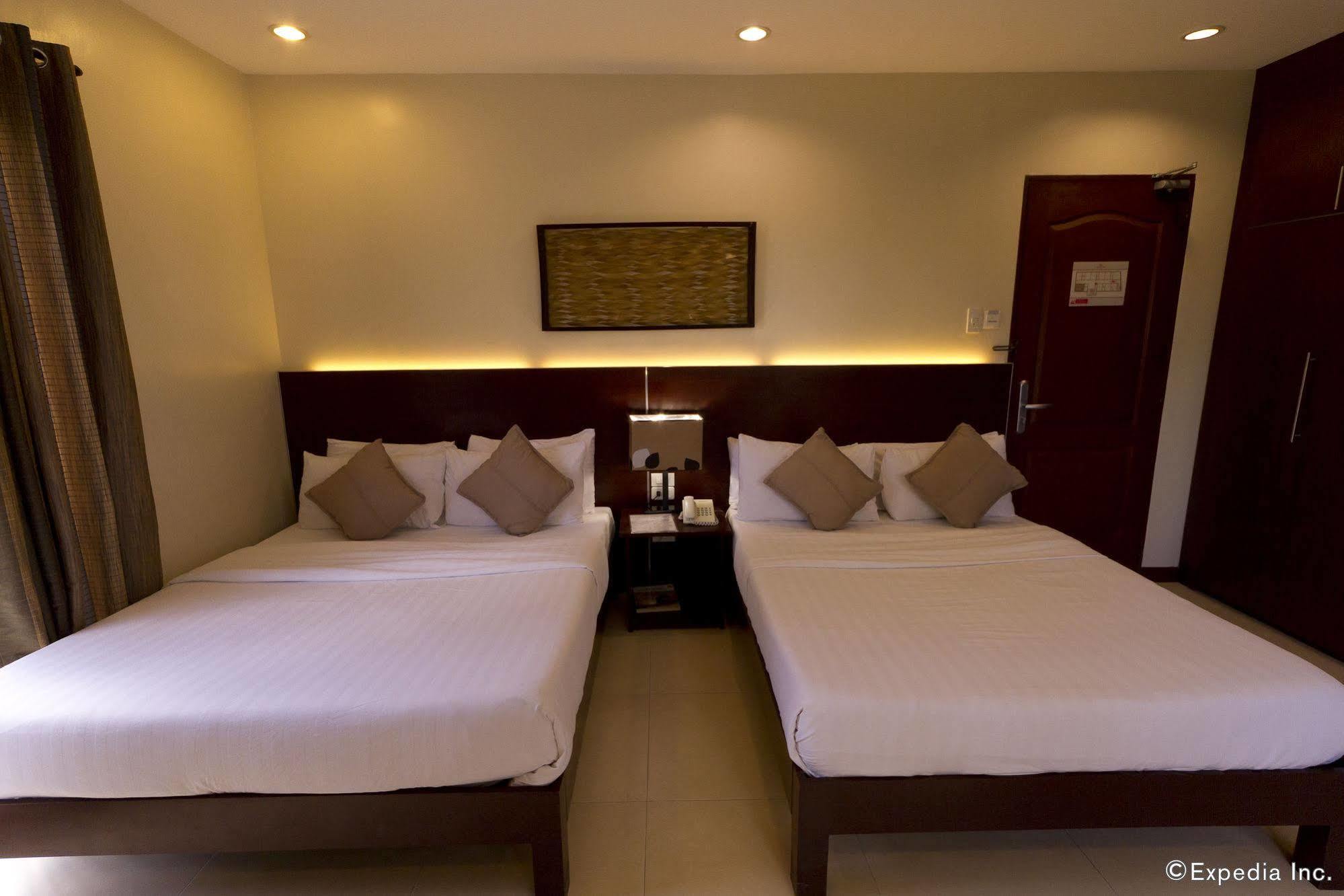 Alba Uno Hotel Cebu Екстериор снимка